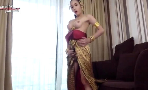 beautiful oriental ladyboy shows off her lovely body xh