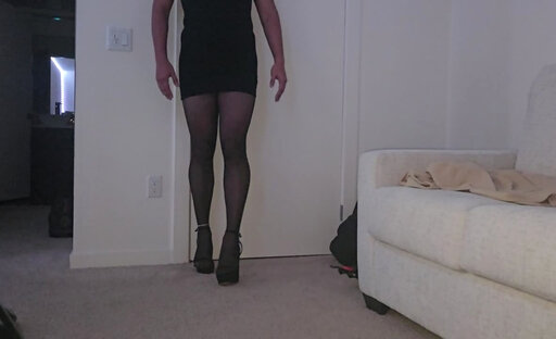 Crossdressing While Wife is Out