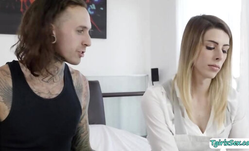 Tattooed Ruckus gives her Tranny GF Casey Kisses a sweet anal fucked