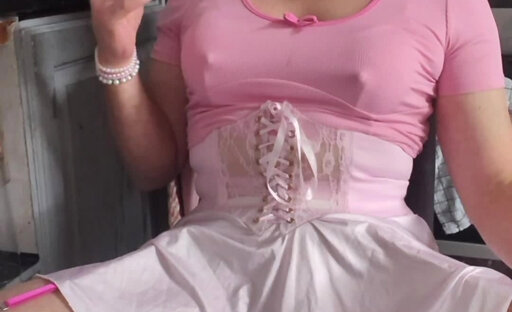 Holly smoking and showing her ass