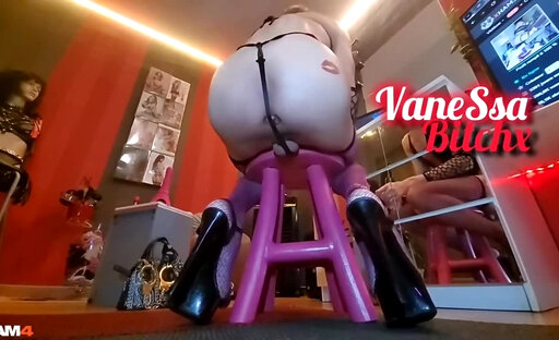 ?J'ADORE Traire cette Salope. BODY?String Tour Eiffel??dans le Cul. VaneSsaBiTCHx