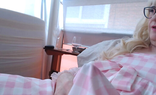 Pink and white dress(if you dont like it please dont down vote it. It makes me so sad.)