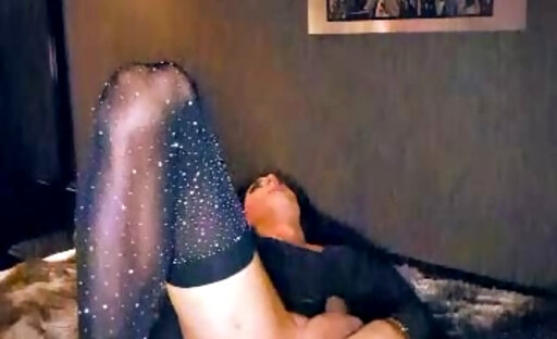 Amateur Crossdresser Sofia-T enjoying her dildo again