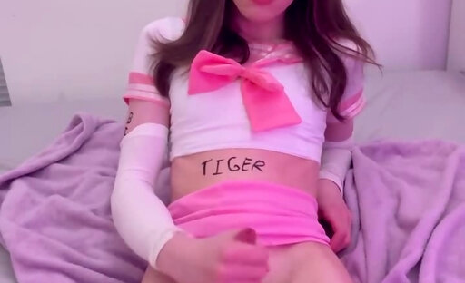 HOT FEMBOY CUMS STROKING HARD COCK