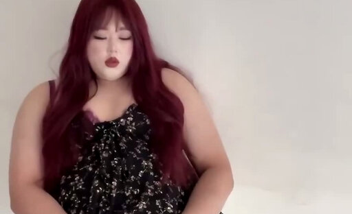sexy asian bbw shemale cum in stocking