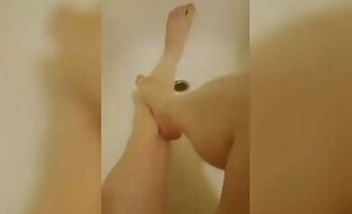 Oiled Legs And Hot Shower Orgasm