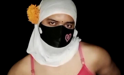 Crossdresser Nova cam tease