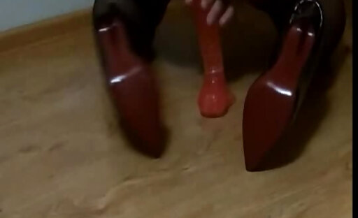Crossdresser fuck himself by pink dildo in stockings