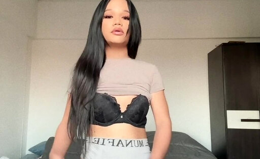 Ladyboyqueen1 cumshot