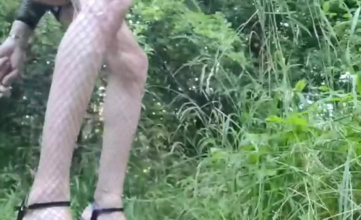 A Slut in a Grove (june 29, 2025) Looking for Sperm. French Transvestite Exhibition Vanessabitchx