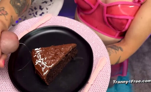 Masked Tgirl Gives Sloppy Deepthroat Blowjob