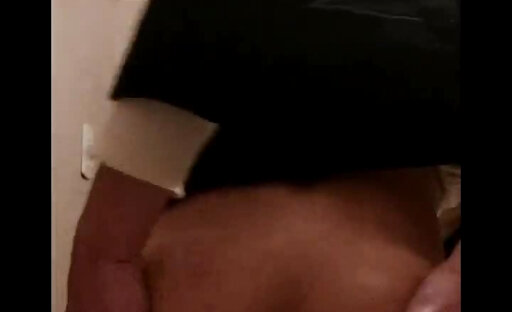 Sammy public bathroom mast