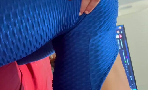 Femboy scopato a pecora