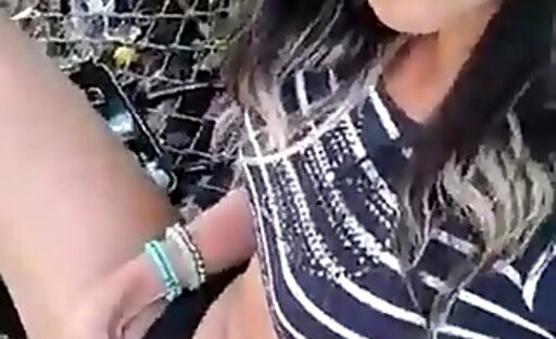 Anitta dash tocando punheta na rua transex