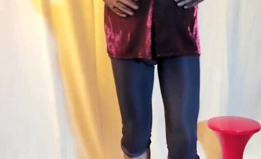 seductivebabe in leggings 13683878