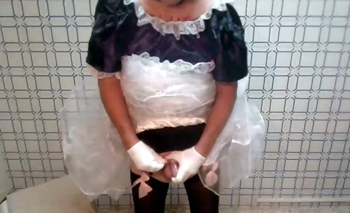 Pre-locktober condom drain for sissy tammy kneels