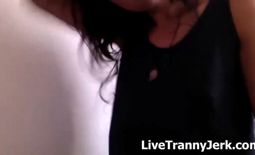 SHEMALE Zoe puffy Nipples Edit webcam