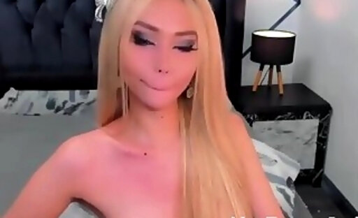 sexyselfsucker tranny webcam
