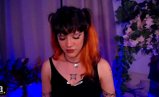cute femboy camshow????