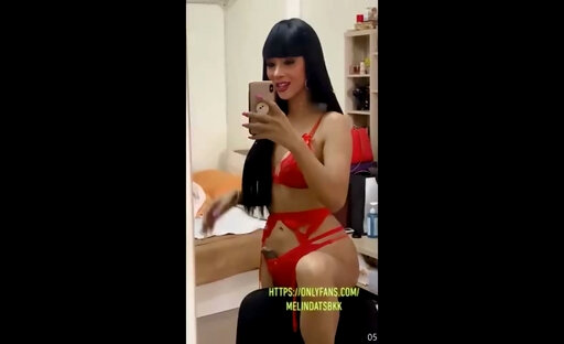Comp. Melinda Tsbkk (@MelindaTsbkk)
