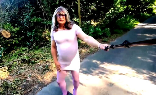 Crossdresser Kellycd2022 down the lanes masturbating