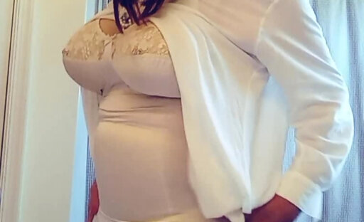 Crossdresser in Lingerie