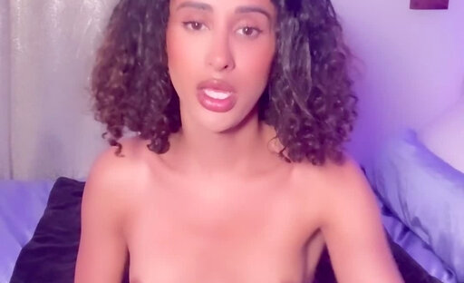 Lina masturbates till cum