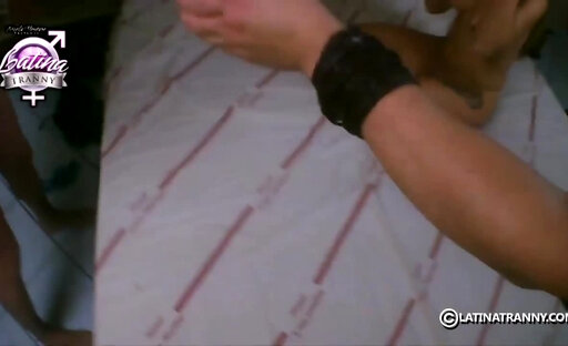 nikkimontero_Milf-Woman-gets-the-Bukkake-9-with-3-TS.mp4