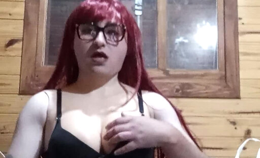 Sissy red-head masturbate