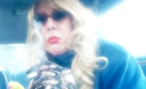 SMOKING VIRGINIA SLIMS 120 MENTHOLS IN MY RIDE