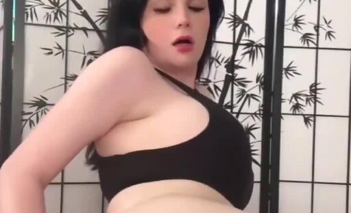 Tá Babymaddyxo Cumshot