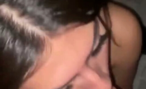 THIS GUY HAS A PRETTY BIG PENIS LIKE THE ONES I LIKE AND I ENDED UP GIVING HIM THE BEST ORAL SEX