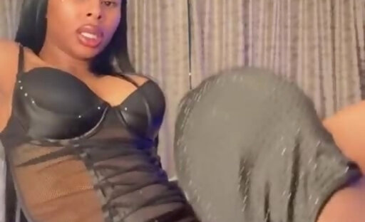 Ts topping until she cums in his face