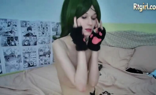 18yo skinny femboy with small boobs webcams solo