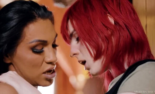 58431 - Ella Hollywood