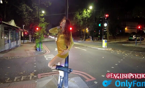 I Could Tell She Had a Dick Under The Dress!