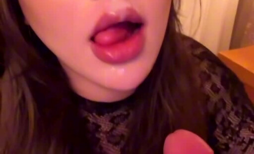 Travesti gordinha e extremamente gostosa