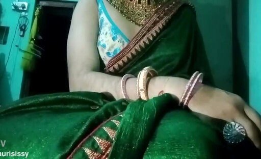 Indian Gay Bottom Crossdresser Gaurisissy pressing his boobs so hard with heavy jwellery in green