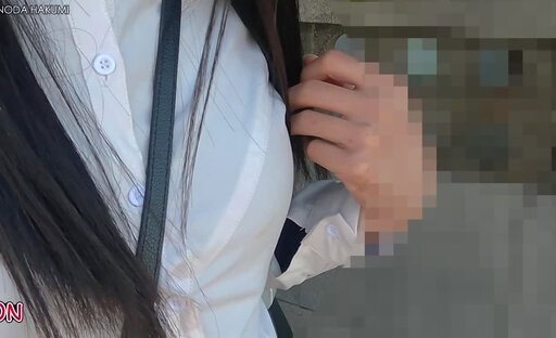 HA72Saleswoman stuffs vibrator in anal and masturbates while waiting for her clients in car