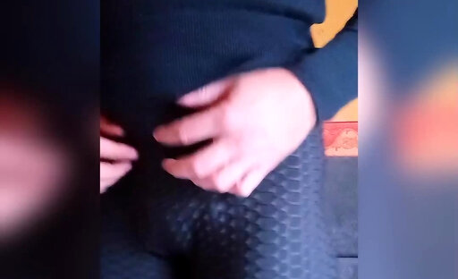 Belle petite salope trans shemale pute a bite travesti francaise celia cross