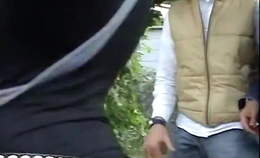 Shemale in hot threesome