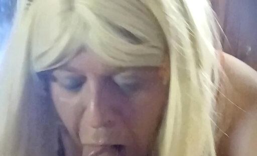 Cdangie pretty lil dick sucker for a new daddy