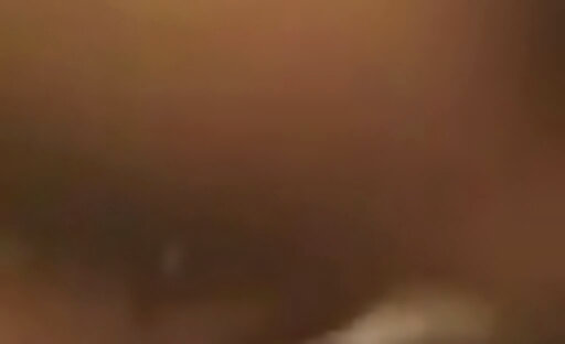 Duas bonecas morena fudondo gostoso