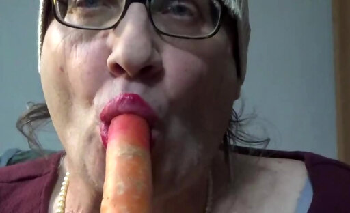 Housewife  Sveta Lusin. 2026ag