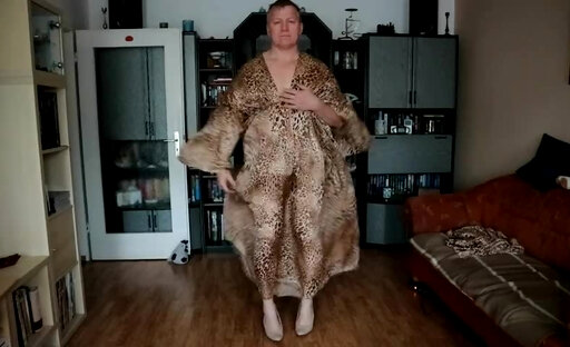 My leopard print dress that I'm presenting. Oh, I forgot something.