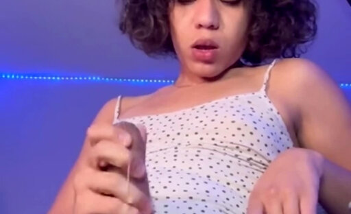 Big cum Queenshooter