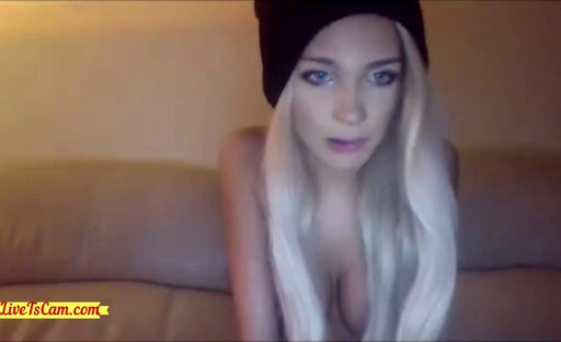 Girlfriend material Blonde on Webcam