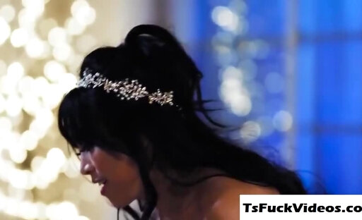 Tall tbabe Korra Del Rio licks and fucks friends asian