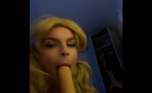 Teen virgin femboy from Poland takes dildo in home