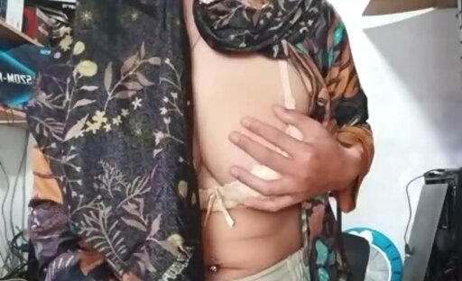 Big Boobs Hijab Ts Masturbates Till She Cums
